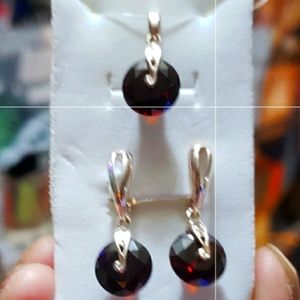 YG OVER SILVER GARNET PENDANT N EARRINGS JEWELRY SET